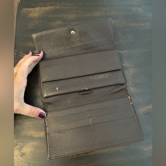 LV Damier Ebene Wallet - Picture 2 of 9